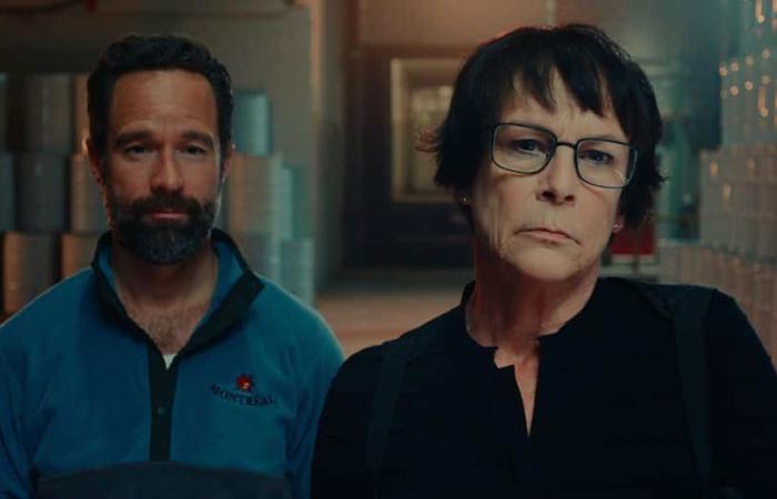 Here are the first images of Guillaume Cyr and Mickaël Gouin alongside Jamie Lee Curtis in this new series