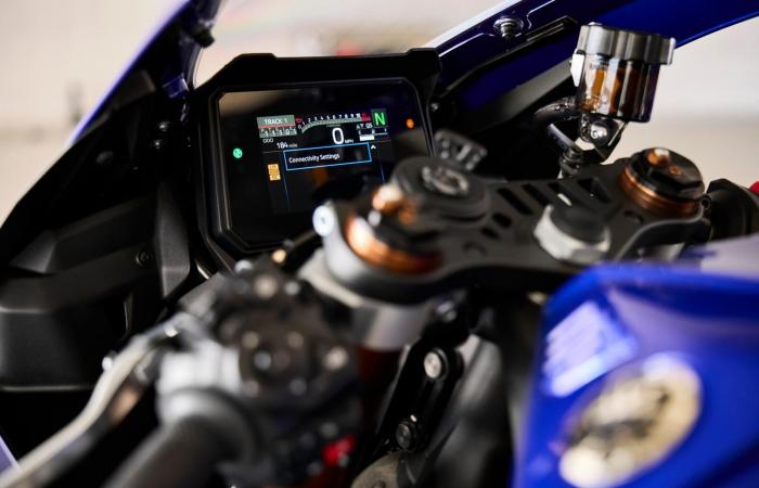 The Yamaha R9 is here