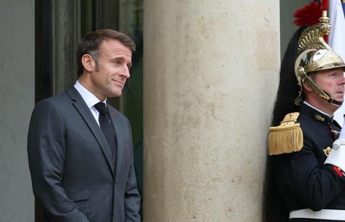 Emmanuel Macron campaigns for the series to remain in France