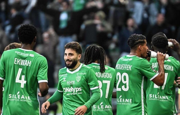 Ligue 1 – AS Saint-Etienne: “Deaths to the Greens”, Lyon stickers, homophobic insults… One month before the derby against OL, the Geoffroy-Guichard stadium vandalized