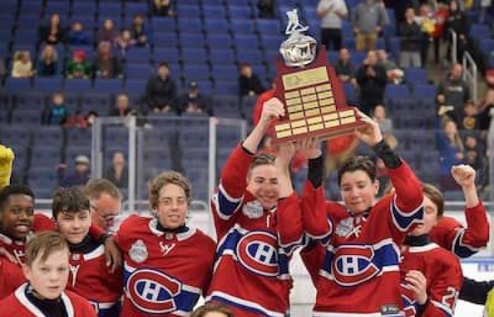 The best 15-year-old player in Quebec hesitates between the QMJHL and the NCAA