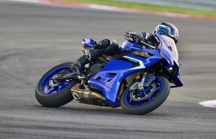 New – Yamaha introduces the R9, its “replacement” for the track and the road