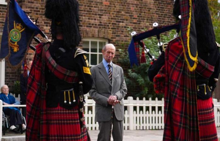 Surprise appearance Duke of Kent with his wife to celebrate his 89th birthday to the sound of bagpipes with Lord Nicholas Windsor and Prince Michael