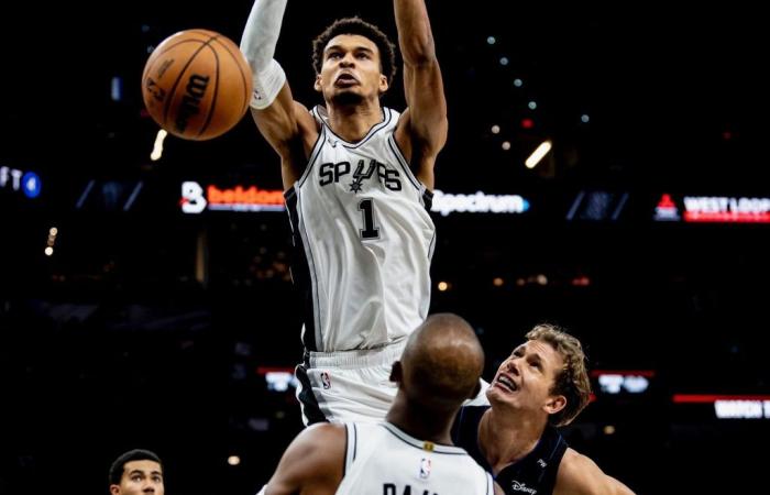 Chris Paul’s slick lob to Victor Wembanyama results in vicious dunk from Spurs superstar