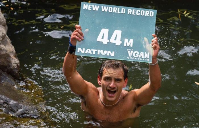 Frenchman breaks ‘death dive’ world record with 44m high jump