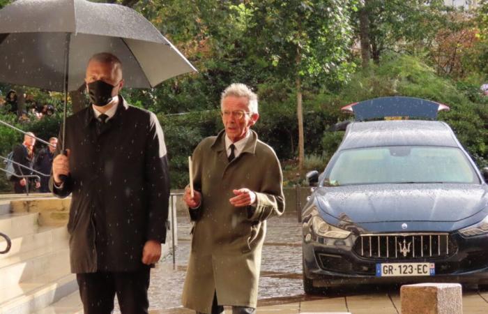 IN PICTURES. Jean-Paul Rouve, Karine Viard… An anthology of actors at the funeral of Michel Blanc in Paris