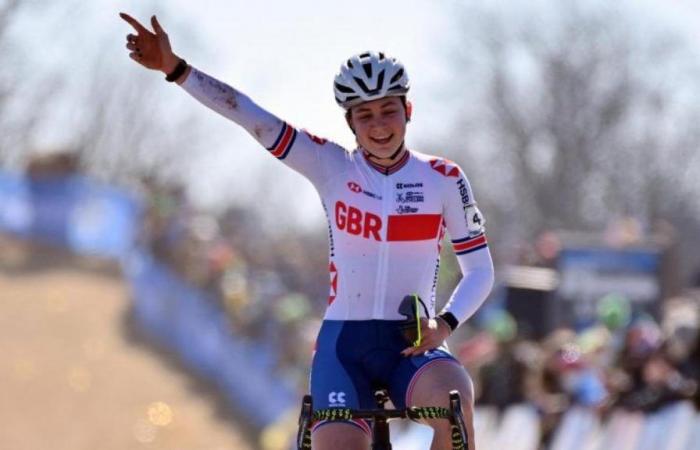 Cycling: Zoe Backstedt, the daughter of the former Paris-Roubaix winner, alone, without a teammate, and still leader