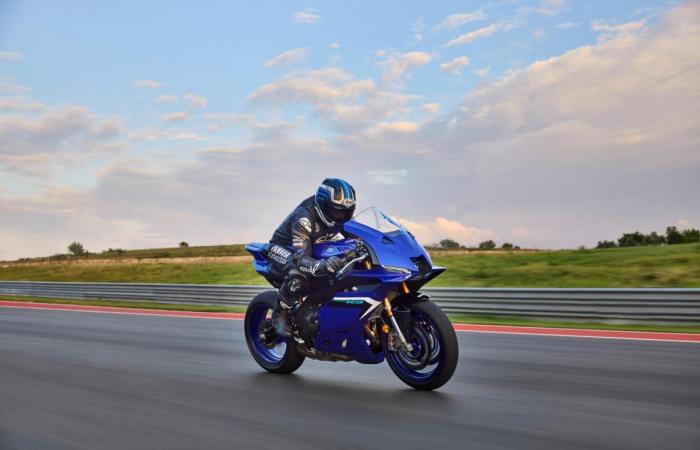 119 horsepower, fully adjustable KYB suspension, aerodynamic kit! 2025 Yamaha YZF-R9 priced at NT$402,000 goes on sale overseas | SUPERMOTO8