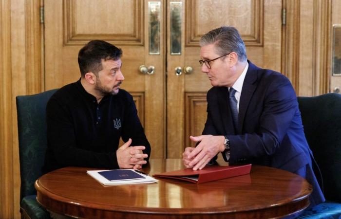 Zelensky arrives in London, first stop on European tour