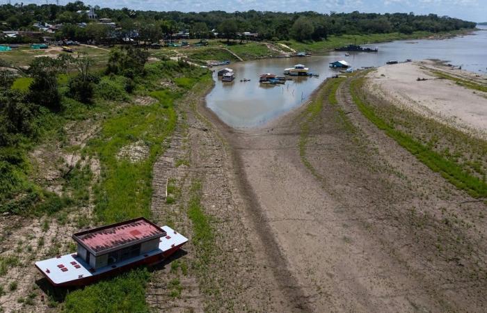 Colombia | Indigenous communities challenged by drying up of the Amazon River