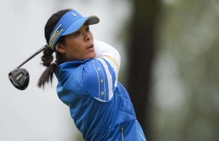 Sei Young Kim leading the Buick LPGA Shanghai, Celine Boutier 2nd