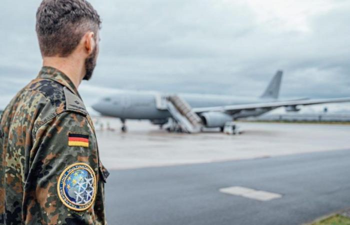 A Belgian military plane took off from Lebanon with 111 passengers on board, including 58 Belgians