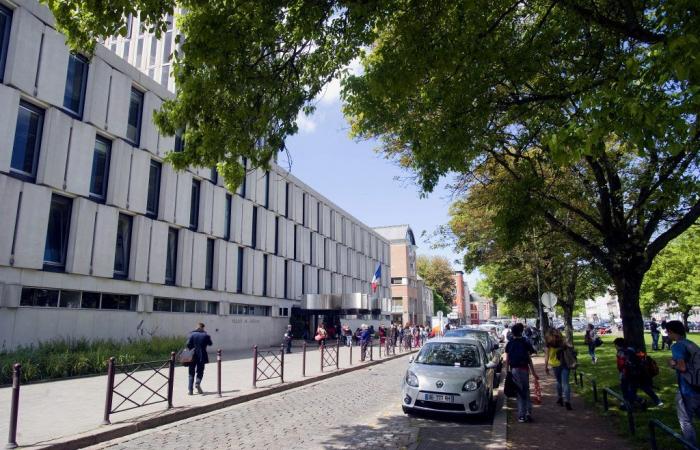 Teacher beaten, student referred… What happened in this high school in Tourcoing?