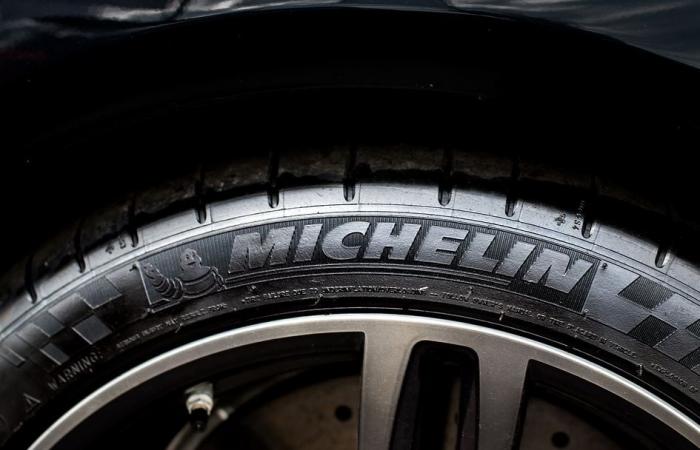 Michelin parades with its “decent salary” and closes its factories in France!