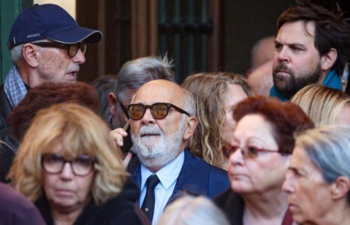 Family gathering for Josiane Balasko and Gérard Jugnot: their children by their side for the ultimate honor to Michel Blanc