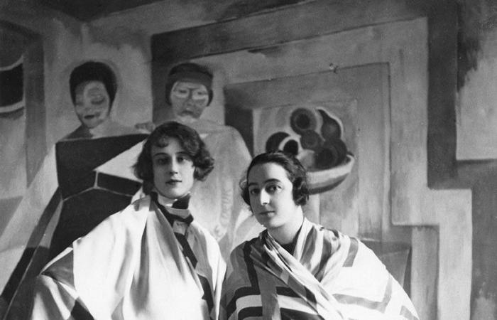 In Paris, two free exhibitions pay tribute to the total art of Sonia Delaunay, pioneer of abstraction