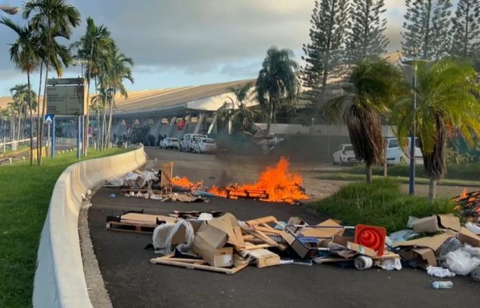 airport closed, more than 1,000 passengers diverted to Guadeloupe