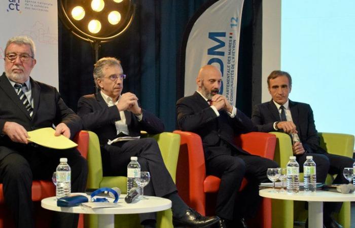 Local finances at the heart of the debates at the Aveyron mayors’ fair