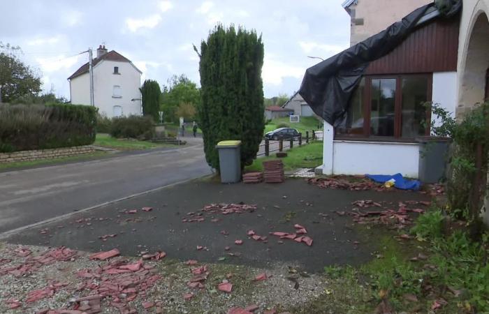 A tornado sweeps through Cubry-lès-Faverney, roofs fly away