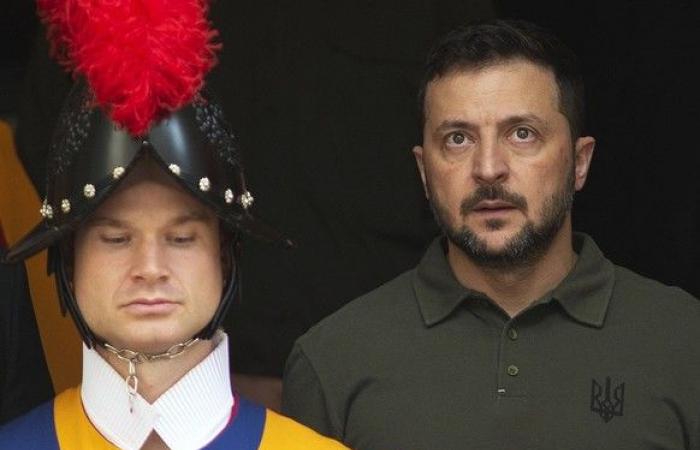 Zelensky wants to steal the Swiss Guards from us