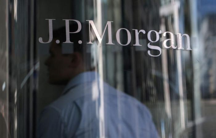 Russian court orders seizure of $155.8 million in JPMorgan Chase funds in VTB lawsuit