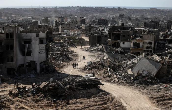 In Gaza, civilians flee bombs and deadly fighting