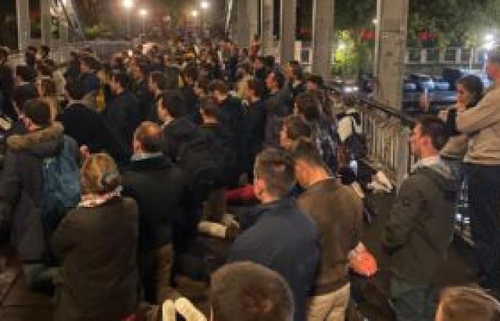 In Paris, a “street prayer” to “repair the blasphemy” of the Olympic opening ceremony