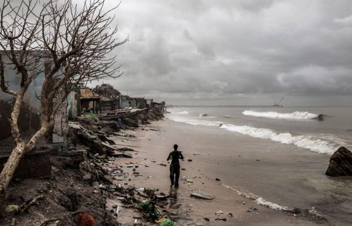 Senegal | Rising waters threaten coastal town