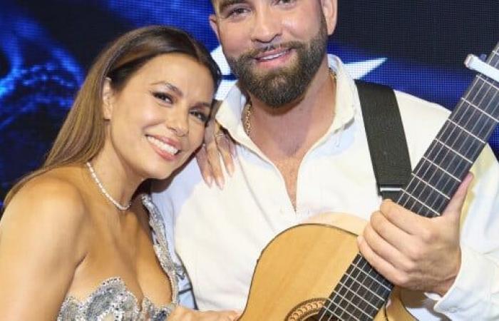 Kendji Girac beaming and very close to Eva Longoria who gives him tender kisses: he offers her a sublime gift