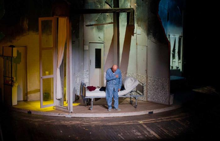 The Guardian of the Crown and Princess Maria put the spotlight on the play “The Father” and Victor Rebengiuc at the Bulandra Theater