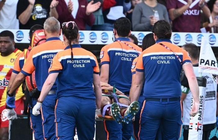 Top 14 – Nicolas Depoortère (Bordeaux-Bègles) leaves on a stretcher following a violent shock to the face with Naqalevu