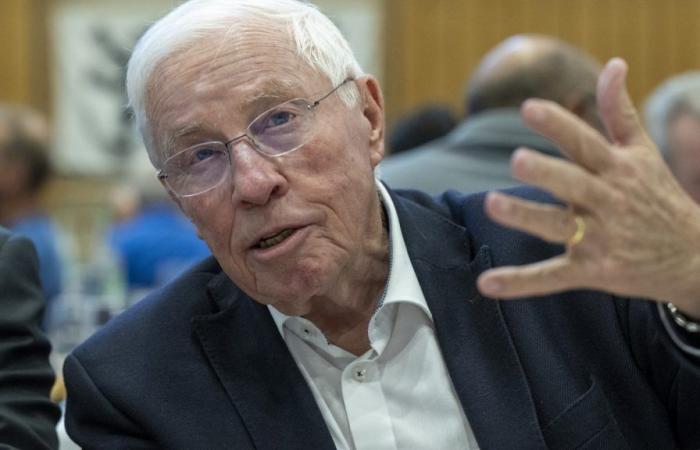 Blocher speaks out in favor of EFAS – SVP party leadership gives in