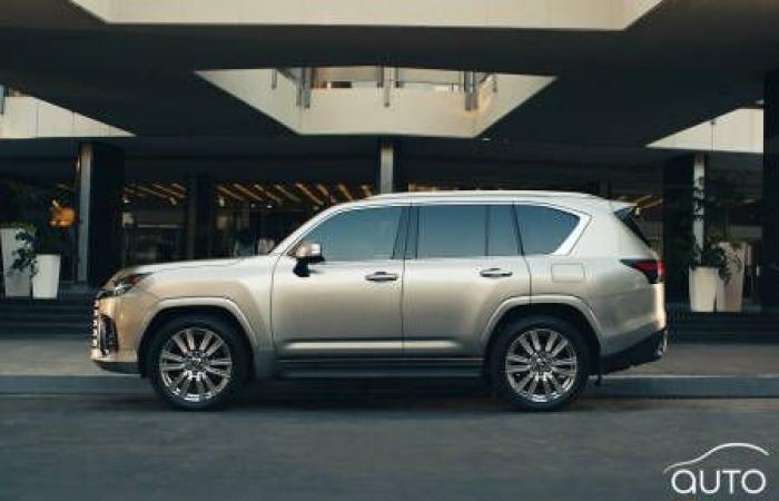 A new hybrid version for the Lexus LX | Automotive news