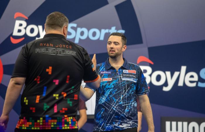 Unplayable Humphries & deadly De Decker reach World Grand Prix final