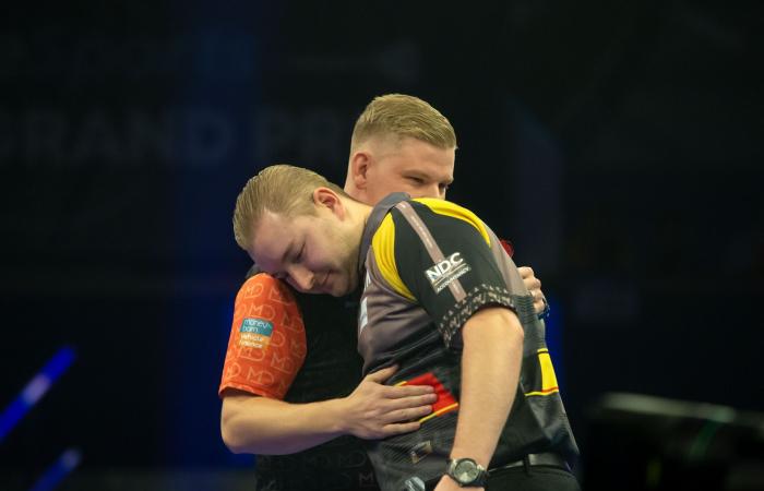 BoyleSports World Grand Prix: Semi-Finals latest