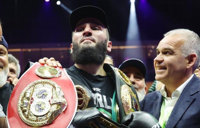 Boxing: Artur Beterbiev becomes undisputed champion with victory against Dmitri Bivol