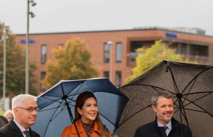 Queen Mary in autumn colors to celebrate 750 years of Holstebro with King Frederik