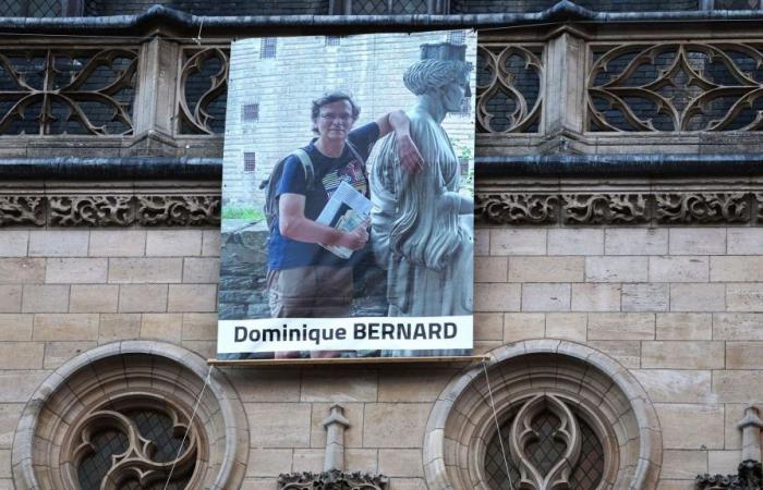 France: one year after his assassination, Arras pays tribute to Professor Dominique Bernard