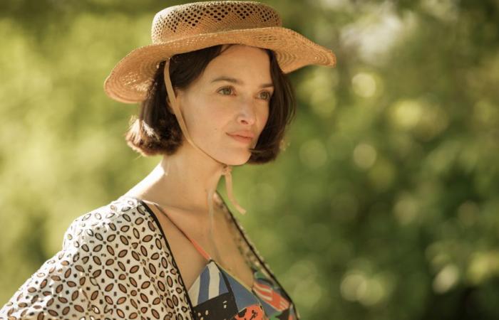 Charlotte Le Bon unleashes her rage in “Niki”, a surprising biopic on Niki de Saint Phalle