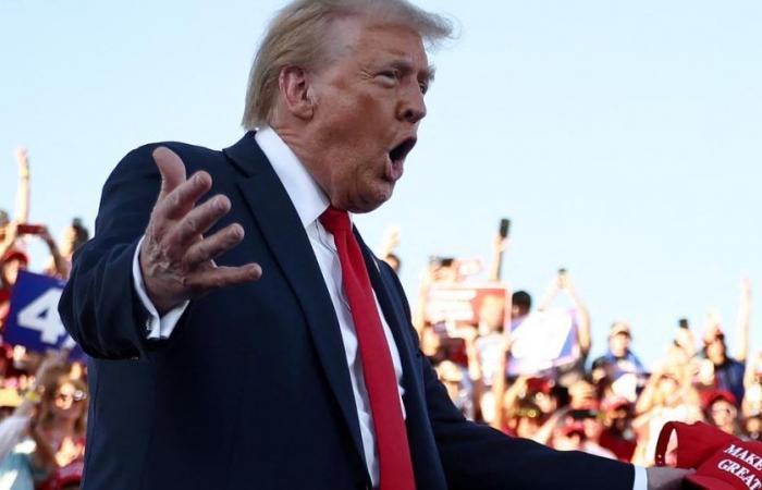 Man arrested with weapons on the sidelines of a Donald Trump rally in California