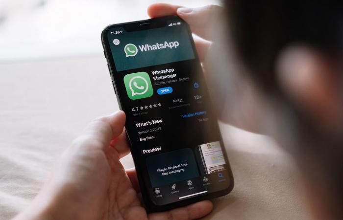 WhatsApp lets you watch even more videos with these new features