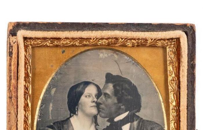 Hindman: Daguerreotype of an interracial couple ca.1850-1855