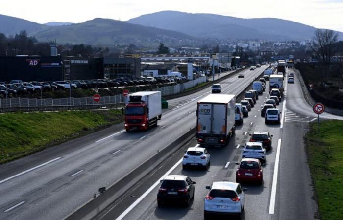 the highway cut towards Lyon