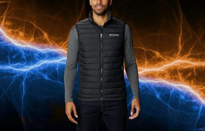 Back in stock, this Columbia sleeveless down jacket is a real hit