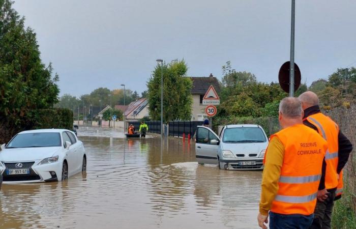 up to 1.60 m of water in the streets