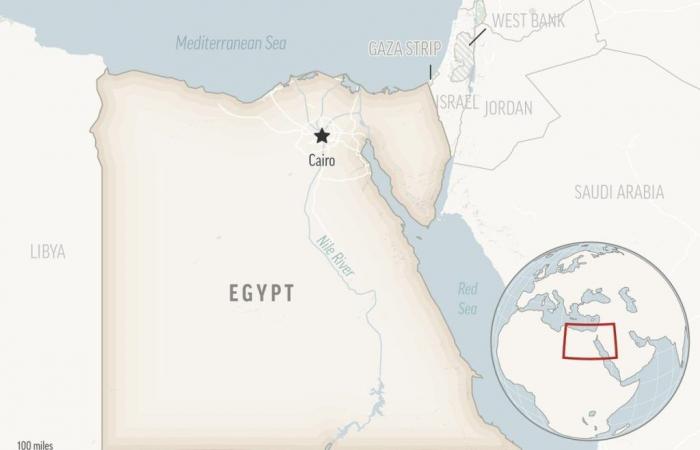 Bus crash kills 12, injures 33 in Egypt