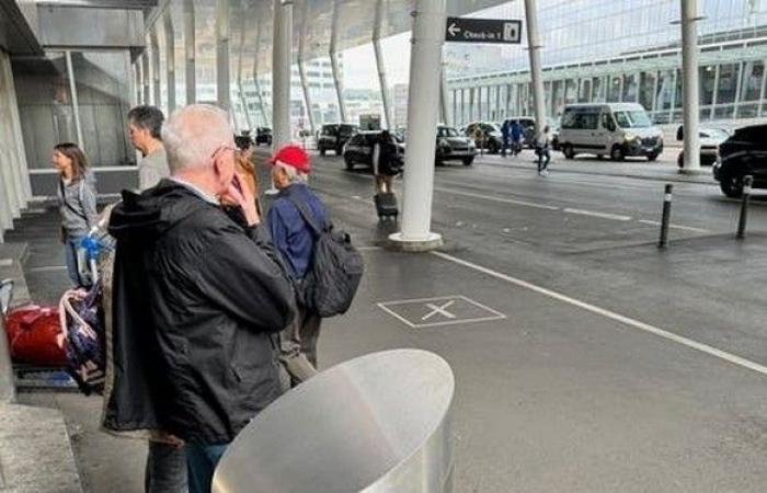 SBB and Zurich Airport have a problem with smokers