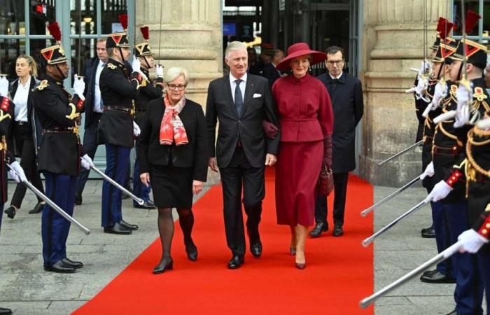 King Philippe and Queen Mathilde arrive by Eurostar in Paris