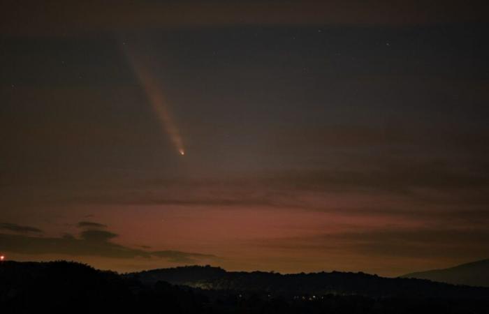 Incredible photos of comet Tsuchinshan-Atlas in France