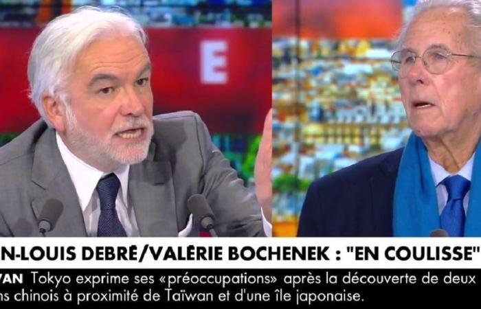 “I’m not yelling at you”: Lively exchanges between Pascal Praud and Jean-Louis Debré live on CNews